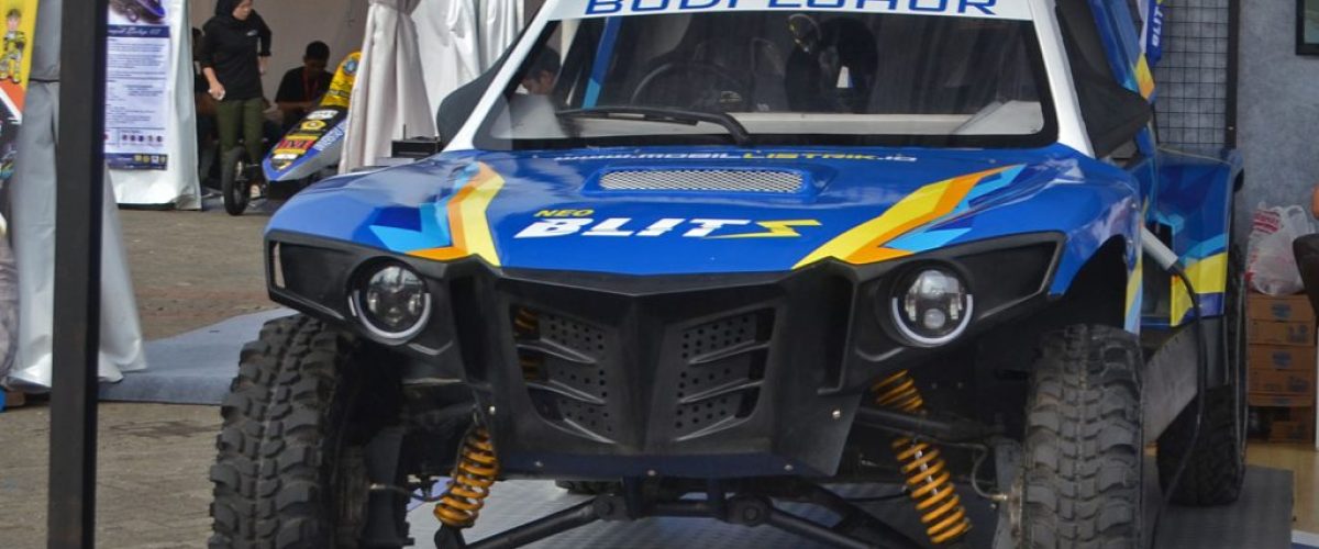 mobil-elektrik-neo-blits-garapan-budi-luhur