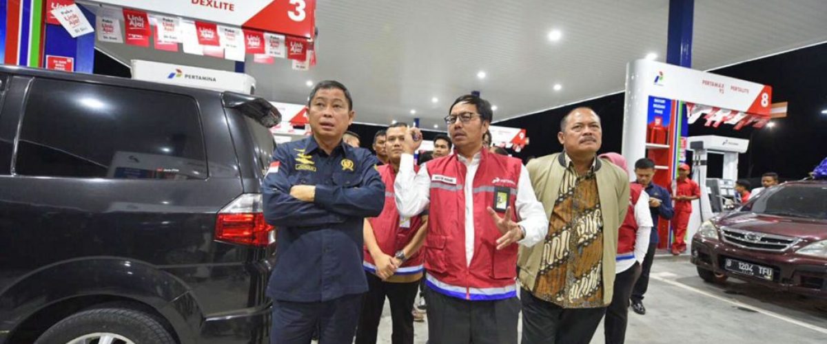 ignatius-jonan-tinjau-spbu-jalur-mudik