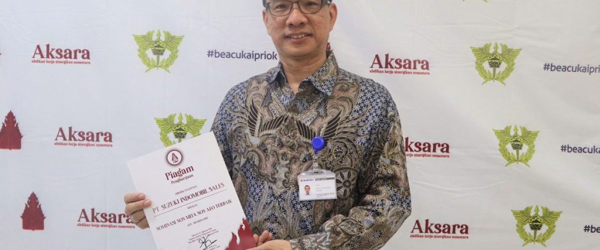 Suzuki-terima-apresiasi-dari-KPU-Bea-dan-Cukai