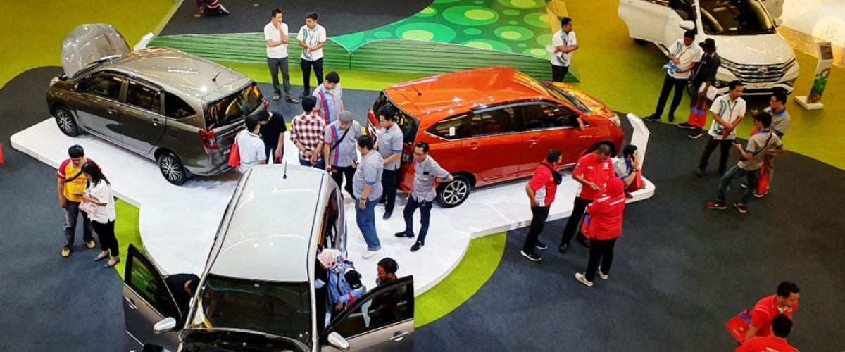 pameran-mobil-daihatsu-sigra