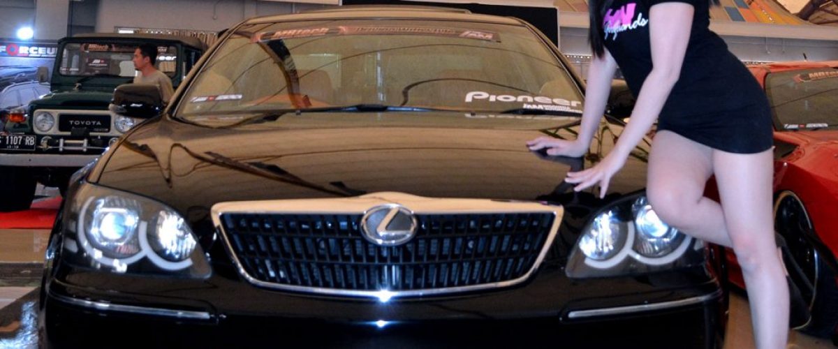 toyota-camry-jac-garage