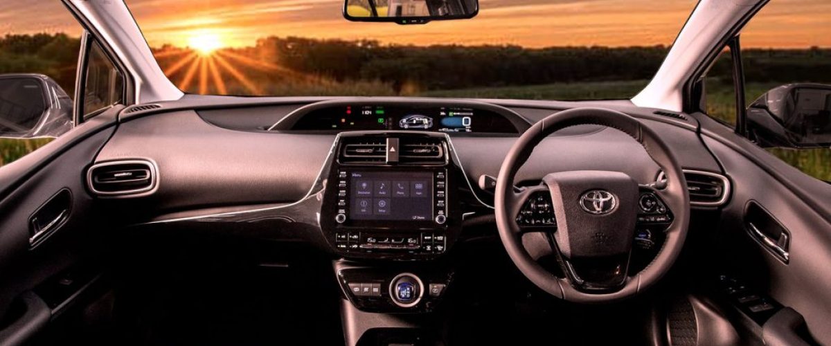 interior-prius-phev