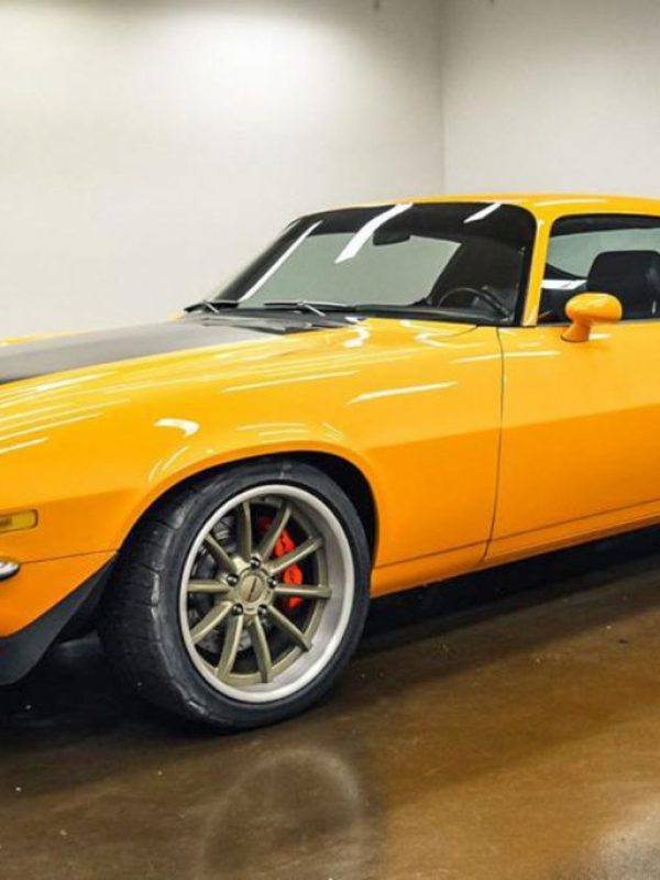 1970-Chevrolet-Camaro-ProTouring-LSX-V8-Restomod