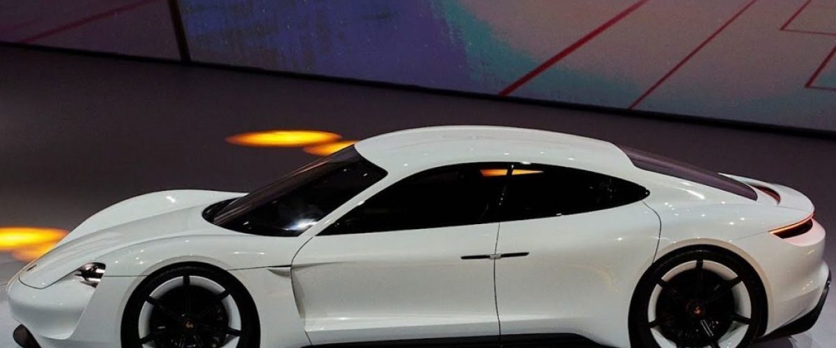 mobil-listrik-porche-taycan