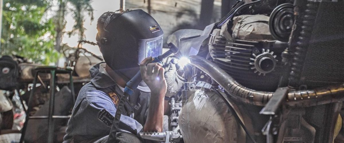 modifikasi-motor-custom-royal-enfield