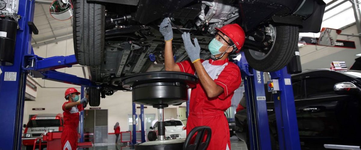 Servis-mobil-Mitsubishi