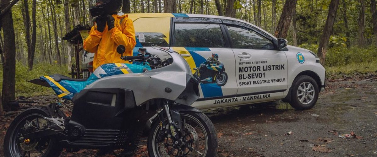 Kendaraan-listrik-universitas-Budi-Luhur