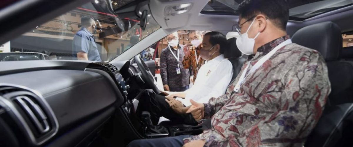 Presiden-Jokowi-jajal-Hyundai-creta