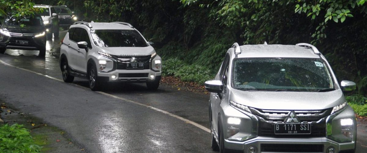 Berkendara-saat-Hujan