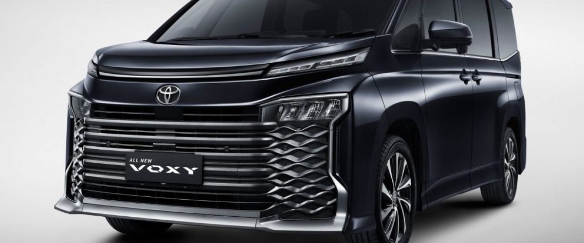 Toyota-All-New-Voxy