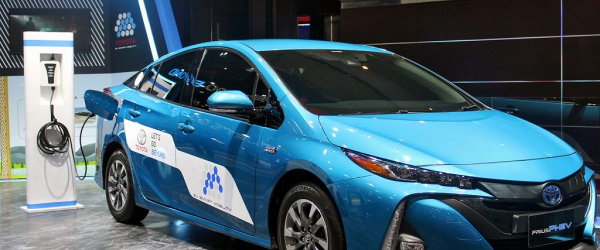 Toyota-Prius-PHEV