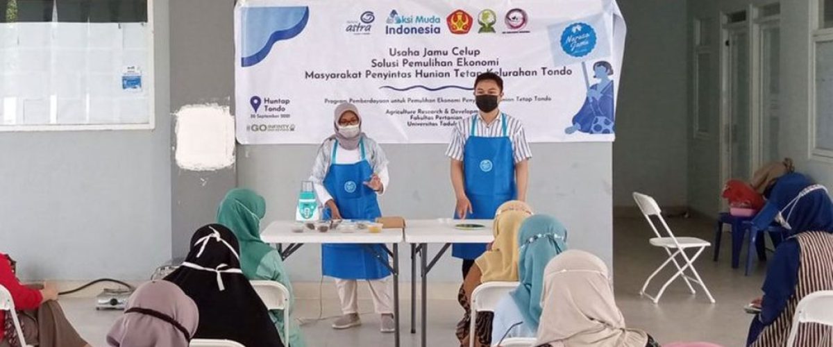 Penghargaan-Marketeers-2022-asuransi-astra
