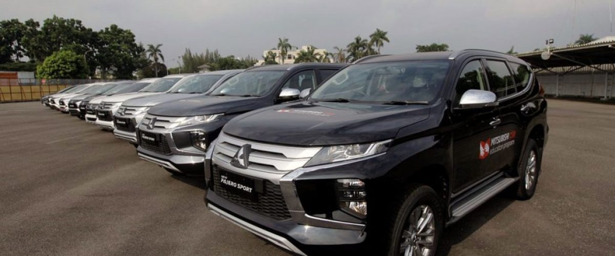 Donasi-MMKSI-ke-SMK-Otomotif