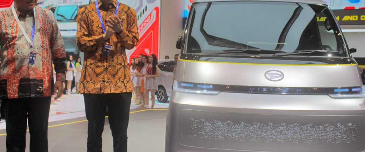 Mobil-Listrik-Daihatsu