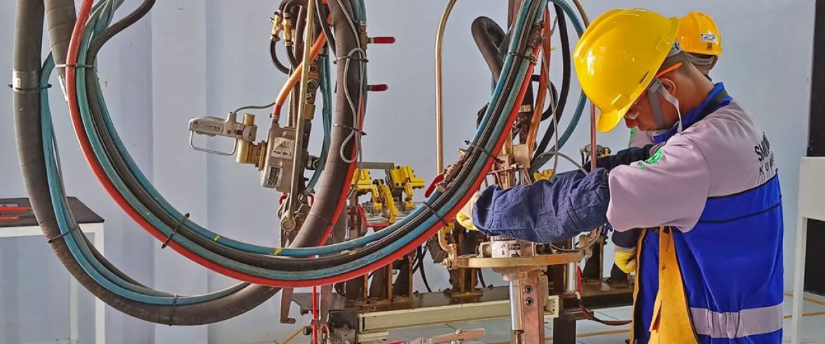 perakitan-mobil-daihatsu