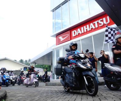 Agenda Rolling Thunder komunitas roda di Daihatsu Kumpul Sahabat Bitung 2025